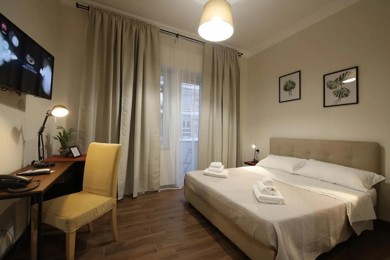 Khome Rooms & Apartment 卡塔尼亚