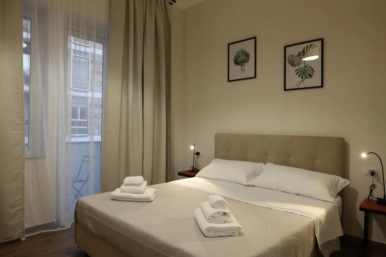Khome Rooms & Apartment 卡塔尼亚 住宿加早餐酒店